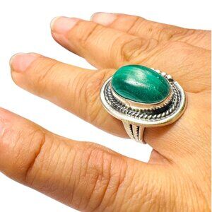 Vintage Navajo Sterling Silver Ring With Malachite Cabochon Stone Size 7.5